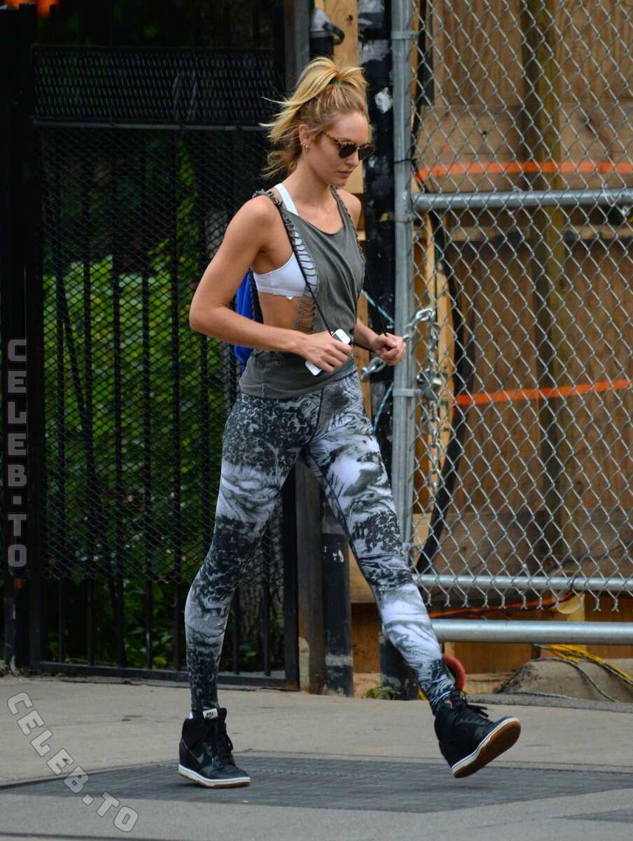 Candice Swanepoel photo