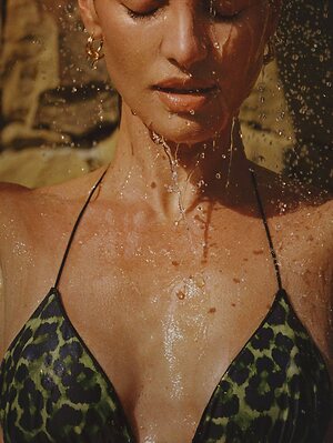 Candice Swanepoel leaked photo #710