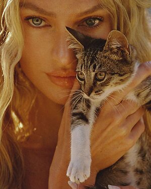 Candice Swanepoel