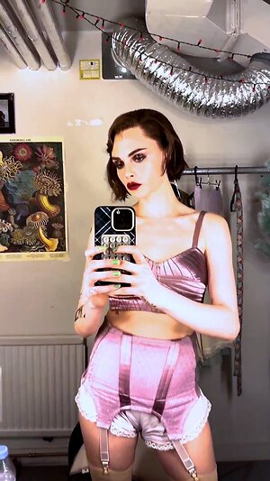 Cara Delevingne Hot Nude Leaked Photo #81