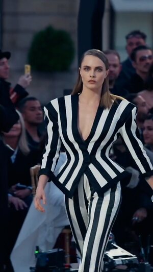 Cara Delevingne Hot leaked photo #97