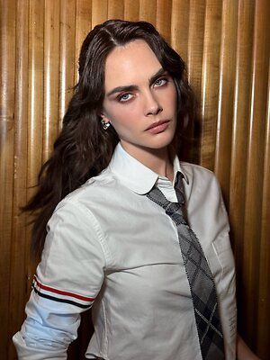 Cara Delevingne leaked photo #17