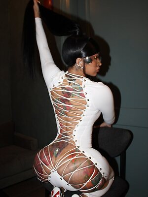 Cardi B leaked photo #31