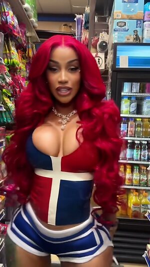 Cardi B leaked photo #82