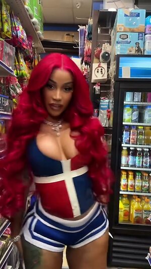 Cardi B leaked photo #83