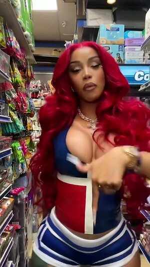 Cardi B leaked photo #95