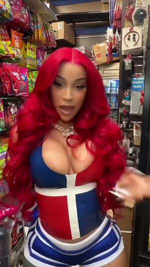 Cardi B leaked photo #110