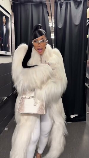 Cardi B leaked photo #122