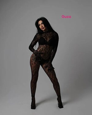 cardi_b1tch leaked photo #5