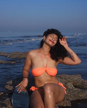 Caren Menon leaked photo #3