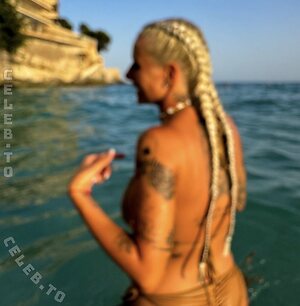 Carina Spack Nude Leaked Photo #13