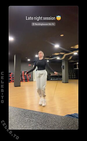 Carina Spack Nude Leaked Photo #16