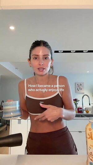 Carla Bezanson leaked photo #13