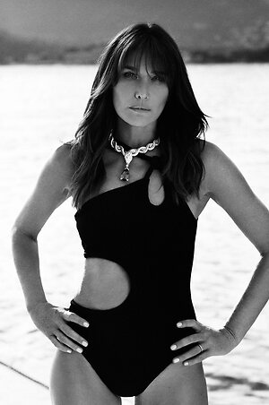 Carla Bruni leaked photo #27