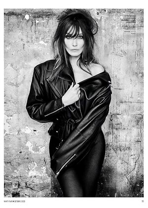 Carla Bruni leaked photo #35