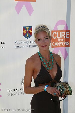 Carla Collins leaked photo #4