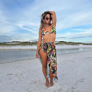 Carla Outes leaked photo #28