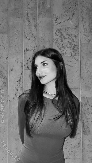 Carlota Valiente Nude Leaked Photo #29