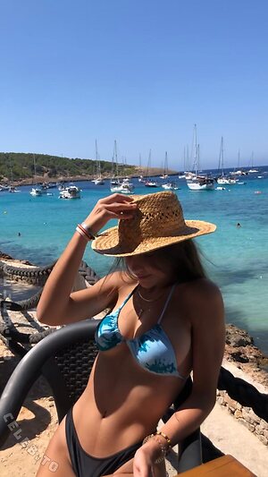 Carlota Valiente Nude Leaked Photo #52