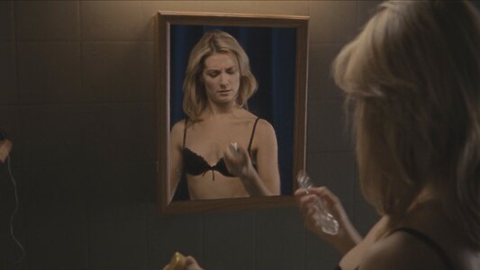 Carly Pope leaked photo #4