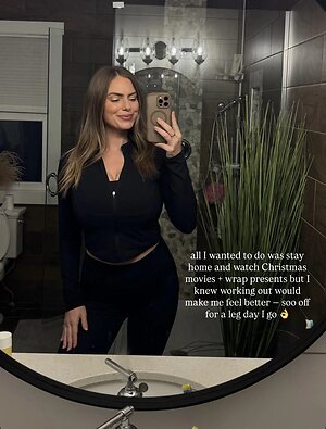 Carly leaked photo #21