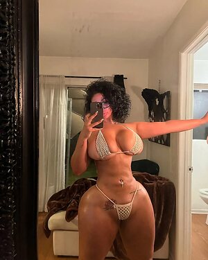 Carmela habibi leaked photo #20