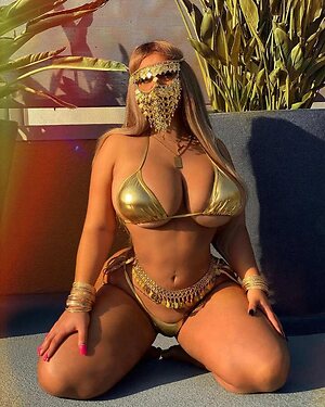 Carmela habibi leaked photo #99
