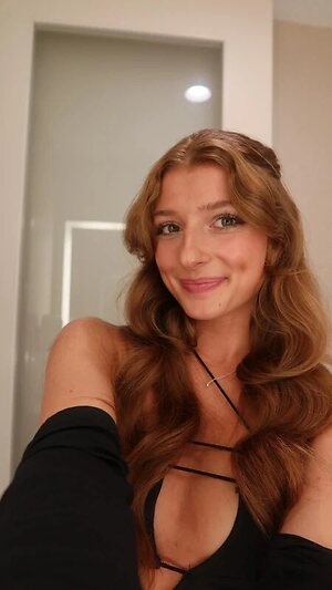 Carmela leaked photo #44
