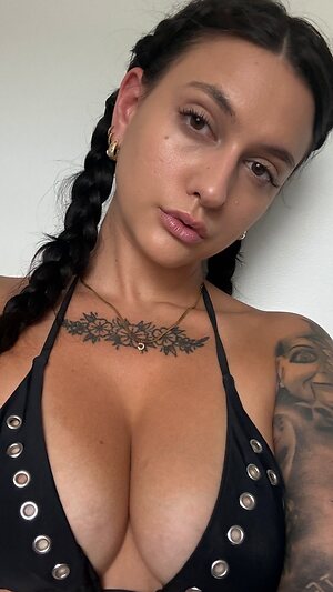 Carmen Carchez leaked photo #47