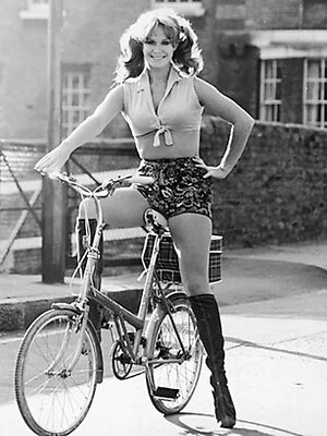 Carol Cleveland Nude Leaked Photo #6