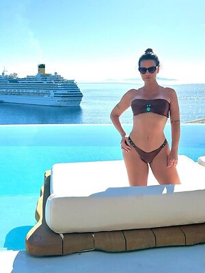 Carol Dias leaked photo #9