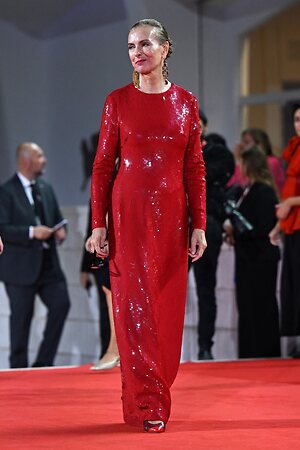 Carole Bouquet leaked photo #22