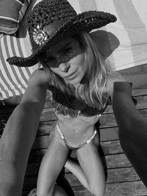 Carolina Dieckmann leaked photo #3