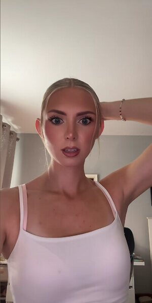 Carolina firkowski leaked photo #8