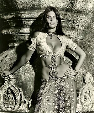 Caroline Munro Nude Leaked Photo #2