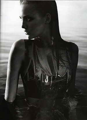 Caroline Trentini Nude Leaked Photo #19