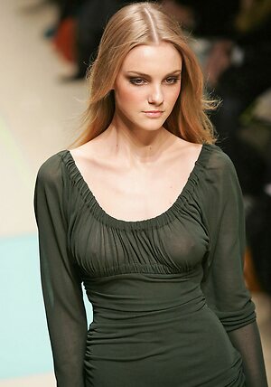 Caroline Trentini Nude Leaked Photo #28