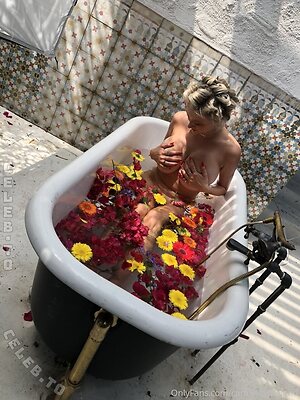 Caroline Vreeland photo