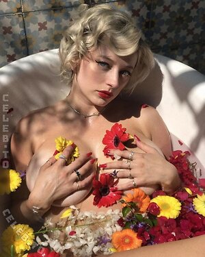 Caroline Vreeland photo