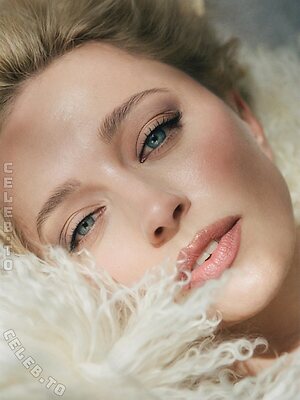 Caroline Vreeland photo
