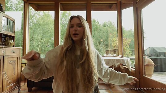 Caroline Zalog Nude Leaked Photo #7