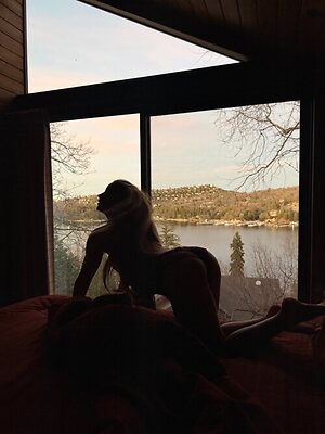 Caroline Zalog leaked photo #110