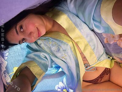 carolinekinky photo