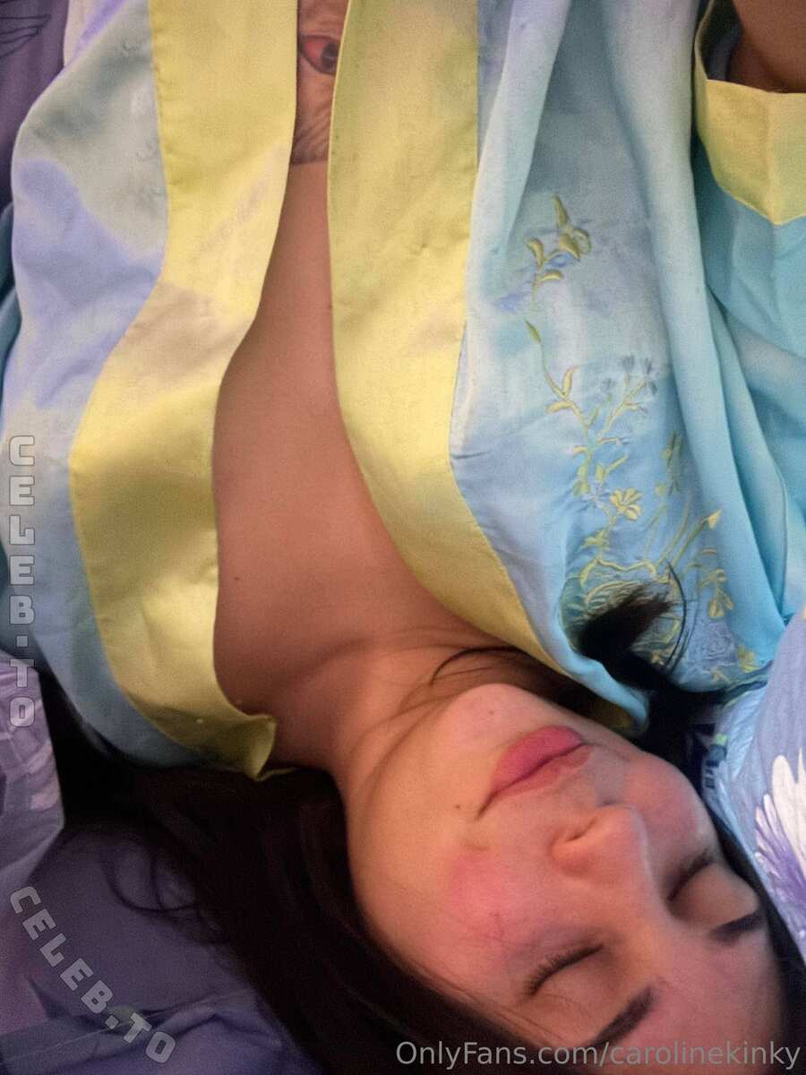 carolinekinky photo