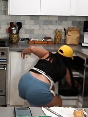CarolineKwan leaked photo #12