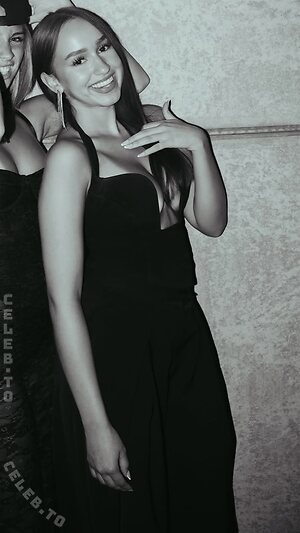 caro.lnw leaked photo #20