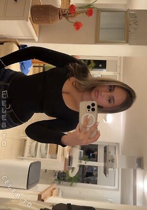 caro.lnw leaked photo #37