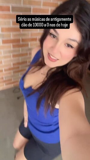Carolzinha SG leaked photo #4