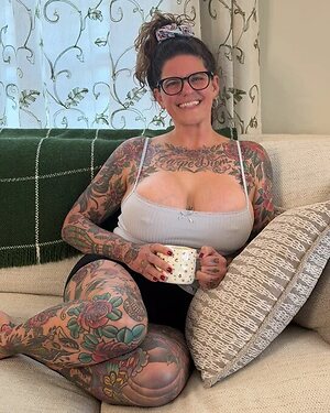 Carrie Capri leaked photo #5