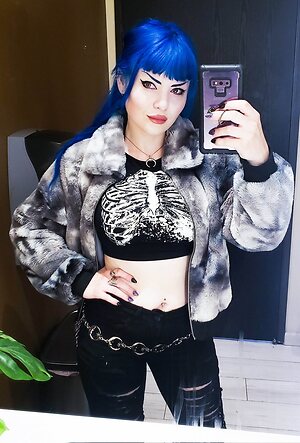Carrie Sleutskaya leaked photo #31